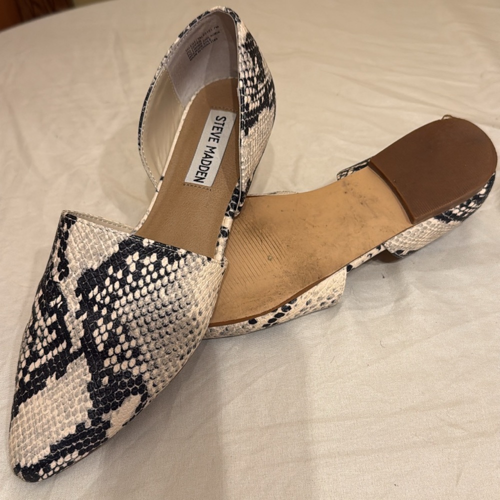 Steve Madden Women's Snakeskin Flats